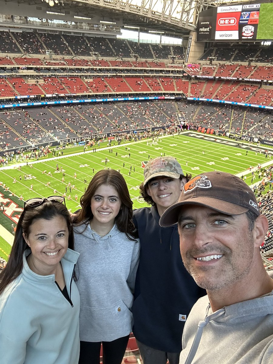 Here we Brownies, here we go! 
🐶🐶