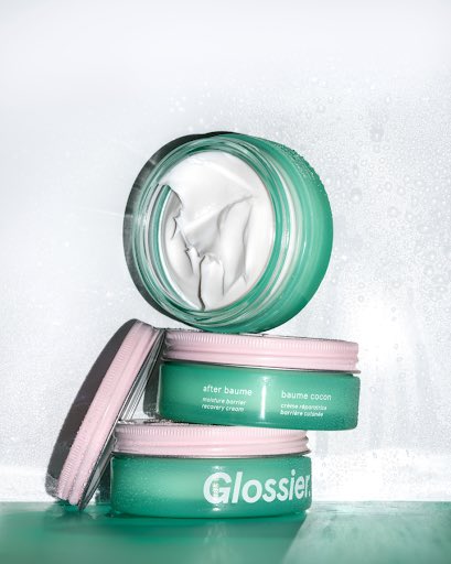 evermorestan98's tweet photo. Glossier’s after baume moisturizer would go so hard in this bathroom 😍 https://t.co/0BDDwFY06J