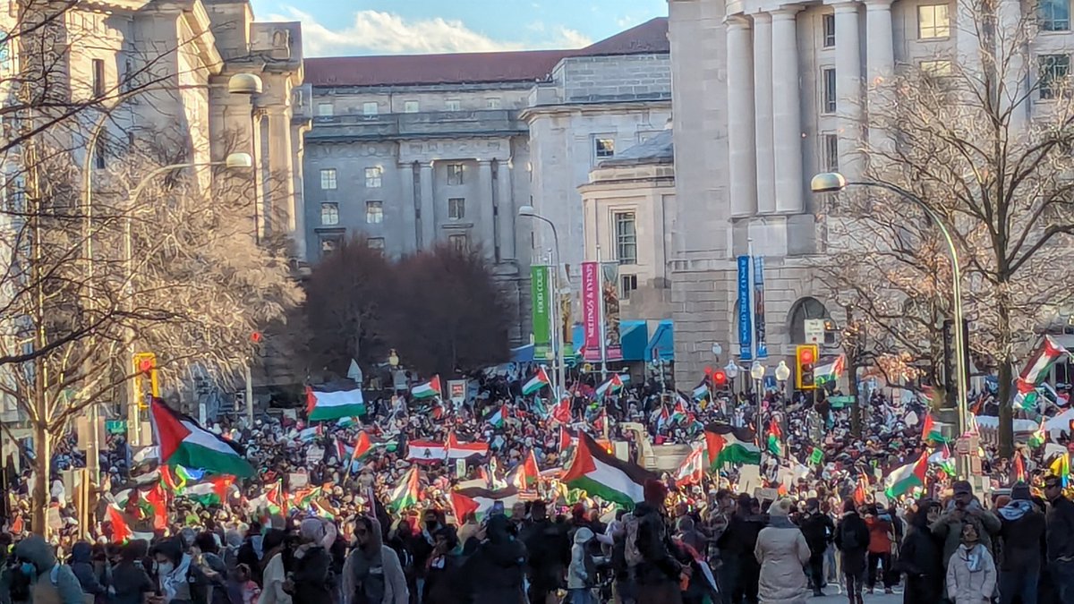tparsi's tweet photo. Washington DC, minutes ago

#CEASEFIRE_NOW #Gaza https://t.co/2jpsiMABfq