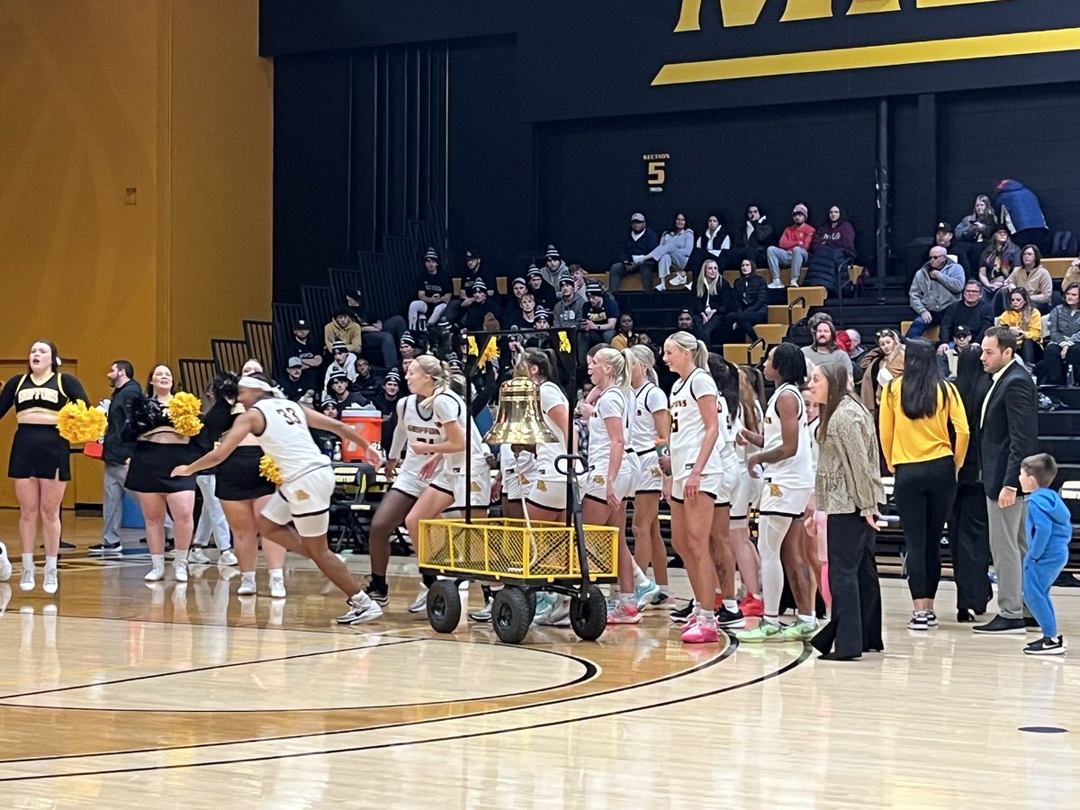 FINAL WBB:

<a href="/GriffonWBB/">Missouri Western Women’s Basketball</a> 61 (11-4, 6-3 MIAA)
Northwest 47 (12-3, 6-3 MIAA)

Big win for MWSU, as they could potentially be tied for 1st in <a href="/TheMIAA/">The MIAA</a>.  <a href="/EllisonTiani/">Tiani Ellison</a> 18. @Clarke_Connie21 16 points, 10 boards. <a href="/jaymej784/">jayme jackson</a> 13 points.

Men next! Listen:
680kfeq.com