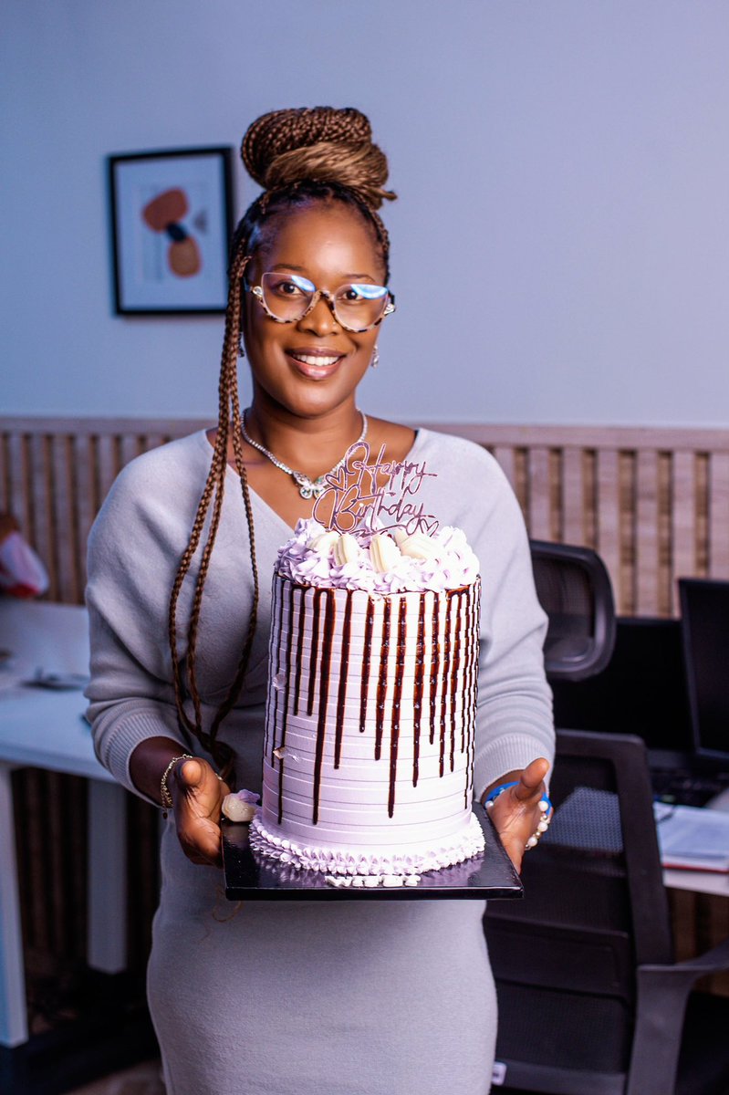 Mofuure's tweet photo. Happy birthday Antho 🥰��
Such a beauty you are
Keep winning! 
#january11 #capricornqueen #hrexpert https://t.co/863emwDsxz