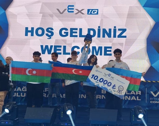 Yanvarın 13-də İstanbulda keçirilən Beynəlxalq "VEX Robotics Türkiye Open" yarışmasında ölkəmizi təmsil edən komanda 2-ci yerə layiq görülüb.🥈🤖
Komandamız həmçinin “Ən yaxşı mühəndislik həlli” nominasiyasının qalibi seçilib.🏆

#VEX #Robotics #EduAz  #STEAMAZERBAIJAN
