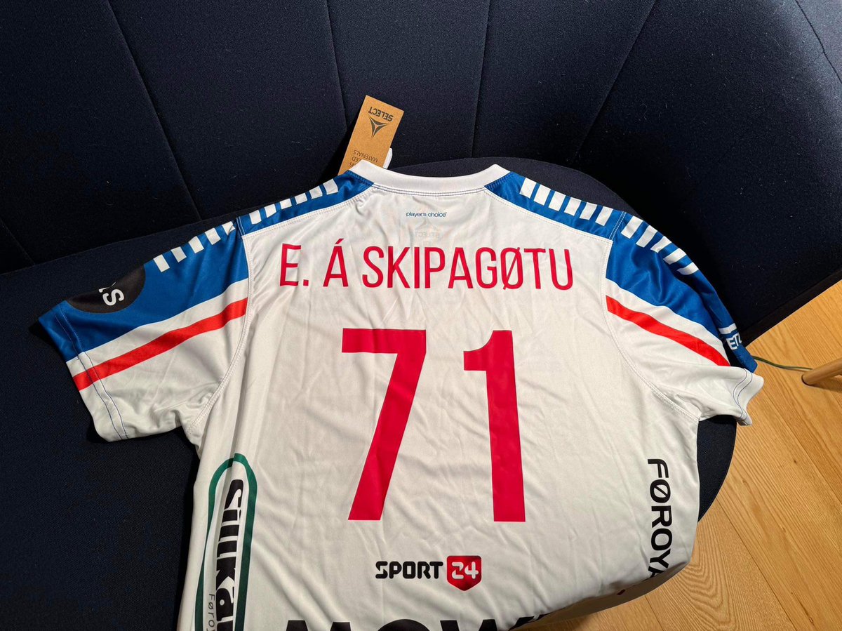 Þetta var solid fjárfesting fyrir mót. Elska  stemmninguna í þessu færeyska liði.