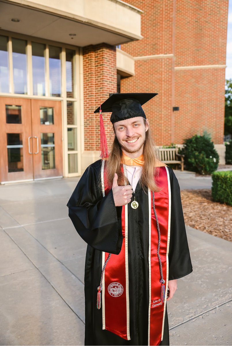 ChillKappy's tweet photo. I officially graduated from @UofOklahoma with a bachelor's in journalism and minor in social justice last Decemeber! Thank you to everyone who made this possible, I can't thank everyone enough! https://t.co/hmY0qWoxZO