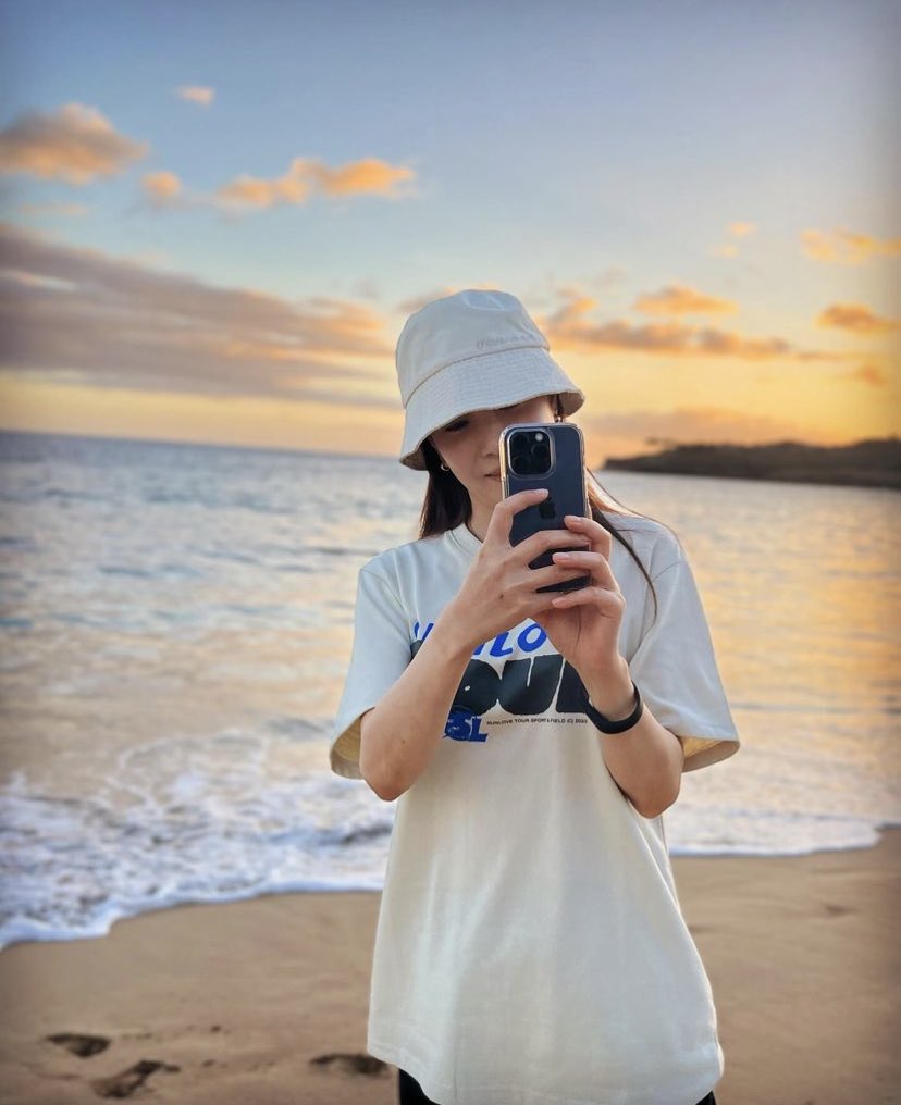 boasource's tweet photo. 📸 240114 | boakwon IG post
“If only every day was like this.. #notfromtoday goggle marks, sunscreen marks 🤩”
#BoA #보아 https://t.co/IZ47m06lLD