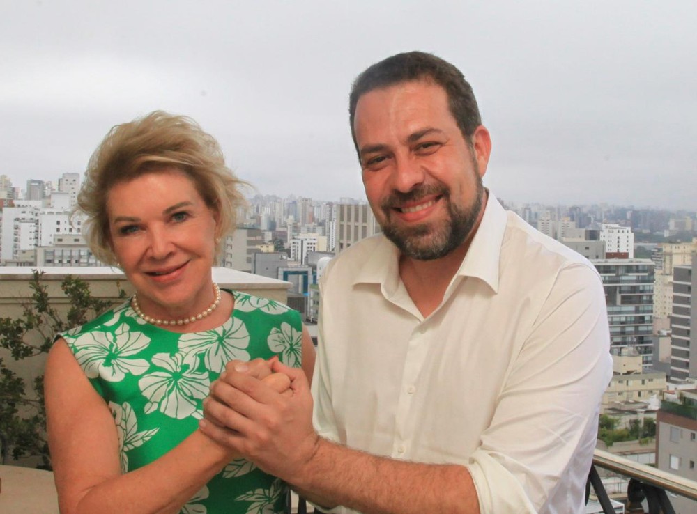 PedroRonchi2's tweet photo. Lula fez a gente gostar do Alckmin, torcer pela Tebet, apoiar Eduardo Leite, perdoar Marina Silva e agora aceitar de volta a Marta. Estadista é outro nível. https://t.co/DMG2M0ckpY