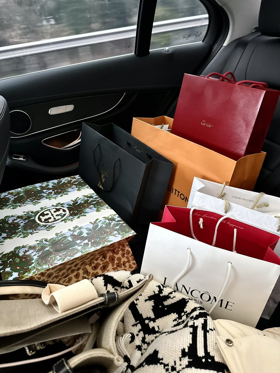 Basupaudel7's tweet image. I spend my vacation happily