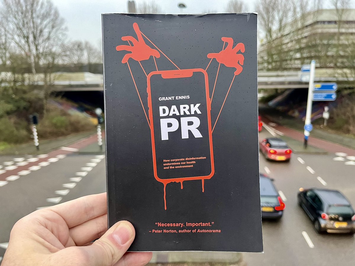 In ‘Dark PR’, @EnnisGrant outlines nine devious frames the automotive industry uses to obscure millions of injuries and deaths caused by its products; influencing how we process and discuss the issue and ultimately preventing meaningful political action. They are as follows… 🧵