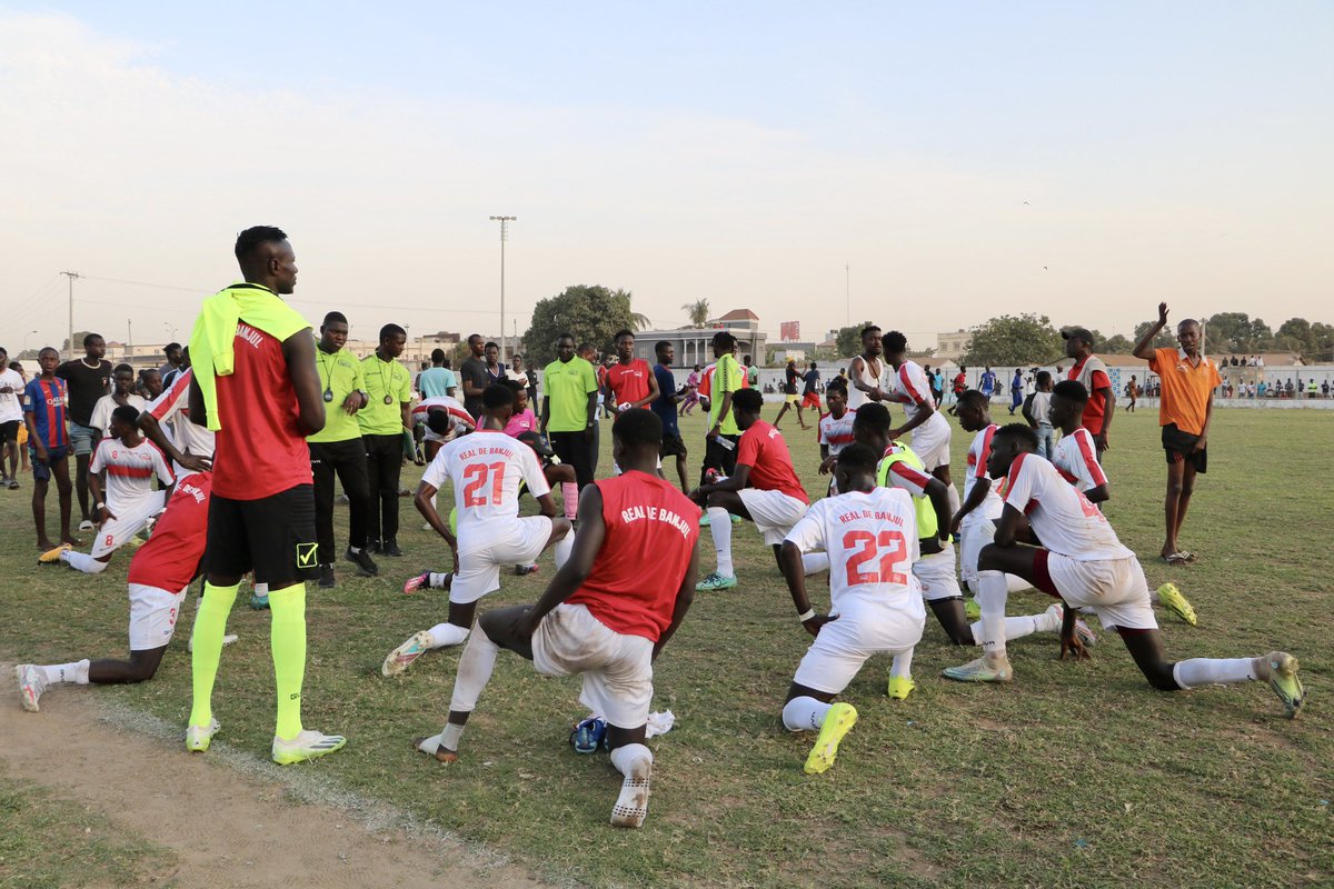 RealDeBanjulFC's tweet photo. An evening to forget at Serrekunda East. Fair play to @teamrhinofc, they played well, congratulations and enjoy this one 👏.

#trrdb #gffleague #cityboys #realdebanjul https://t.co/nJj1T2yljs