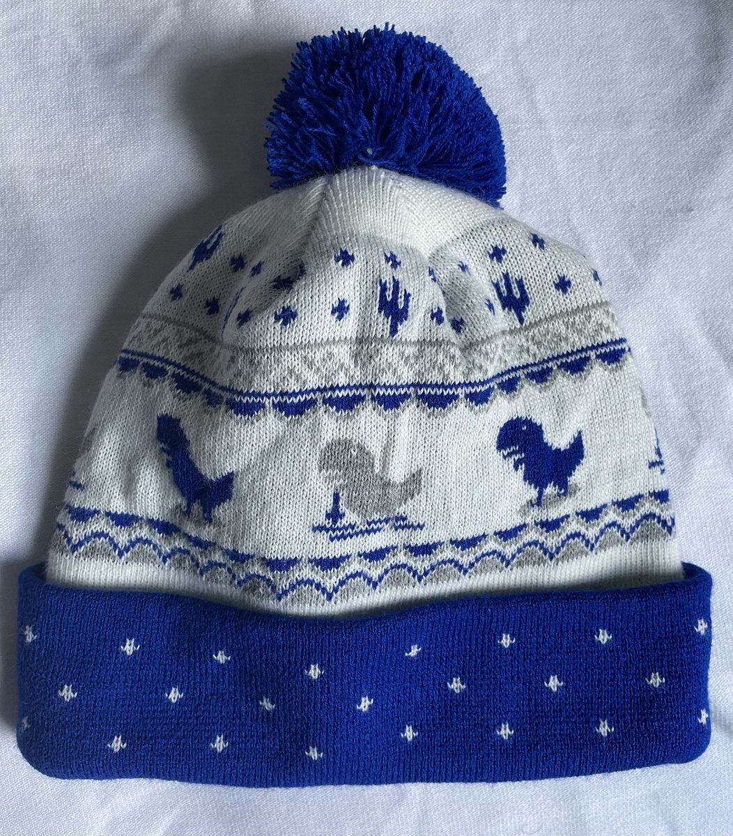 EdutechnologyJP's tweet image. おはようございます。

寒い週末となりましたね⛄️
皆さん、防寒は大丈夫ですか？

私にはこれがあります！
今年のボスからのお年玉✨

Google Dinosaur Game! の恐竜のニット帽〜！
🌵 🦖🦖🦖 🌵

皆さん、プレイしたことはありますか？

#朝の挨拶 #googledino