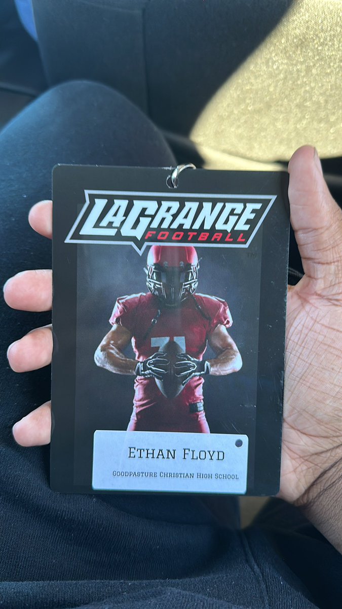 Thank you <a href="/CoachChuckEhret/">Chuck Ehret</a> I had a great official visit today @LCPanthers_FB  thank you for the hospitality <a href="/GCS_CougarFB/">Goodpasture Football</a> <a href="/CoachDwat/">Dontel Watkins</a> <a href="/CoachTurner85/">Coach Turner</a>
