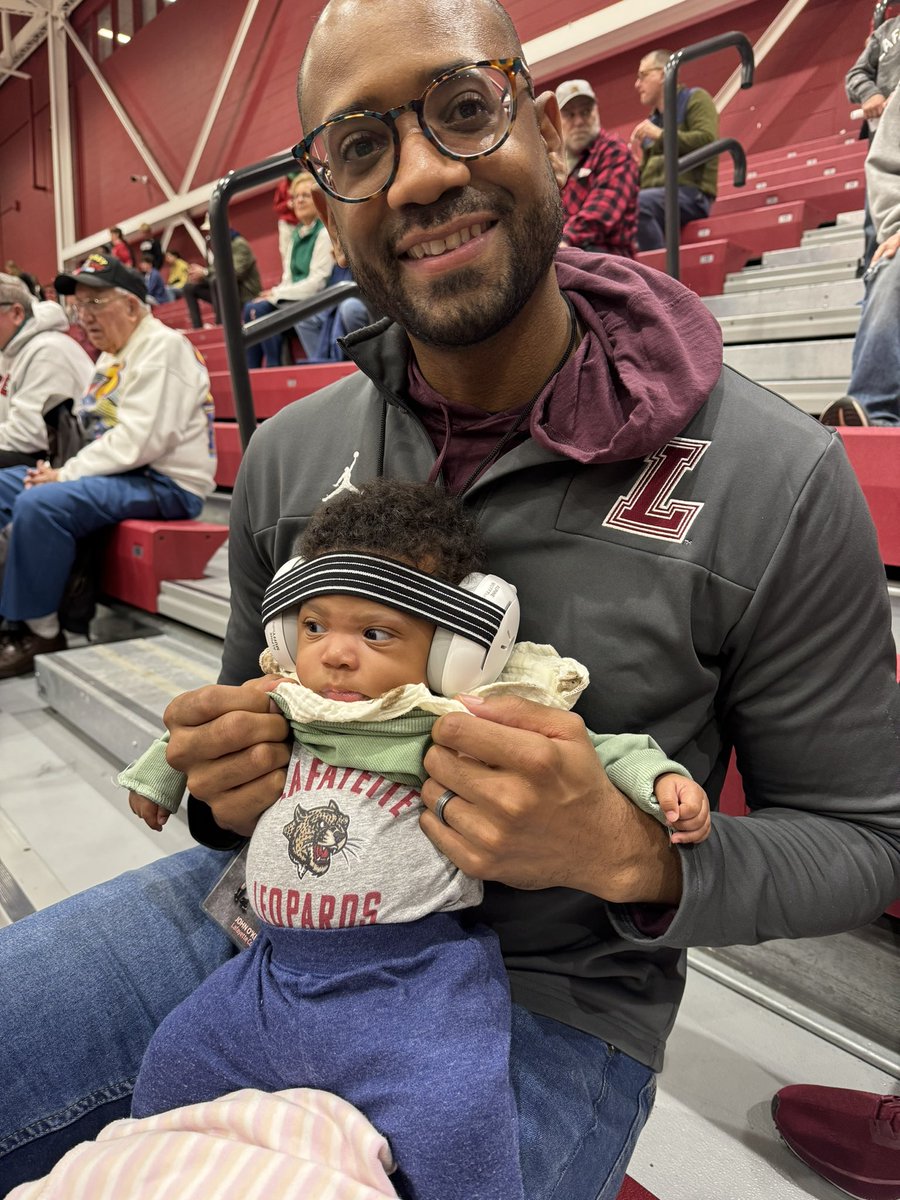 Rylee had to let them know she was there for the Leopards! 🐆