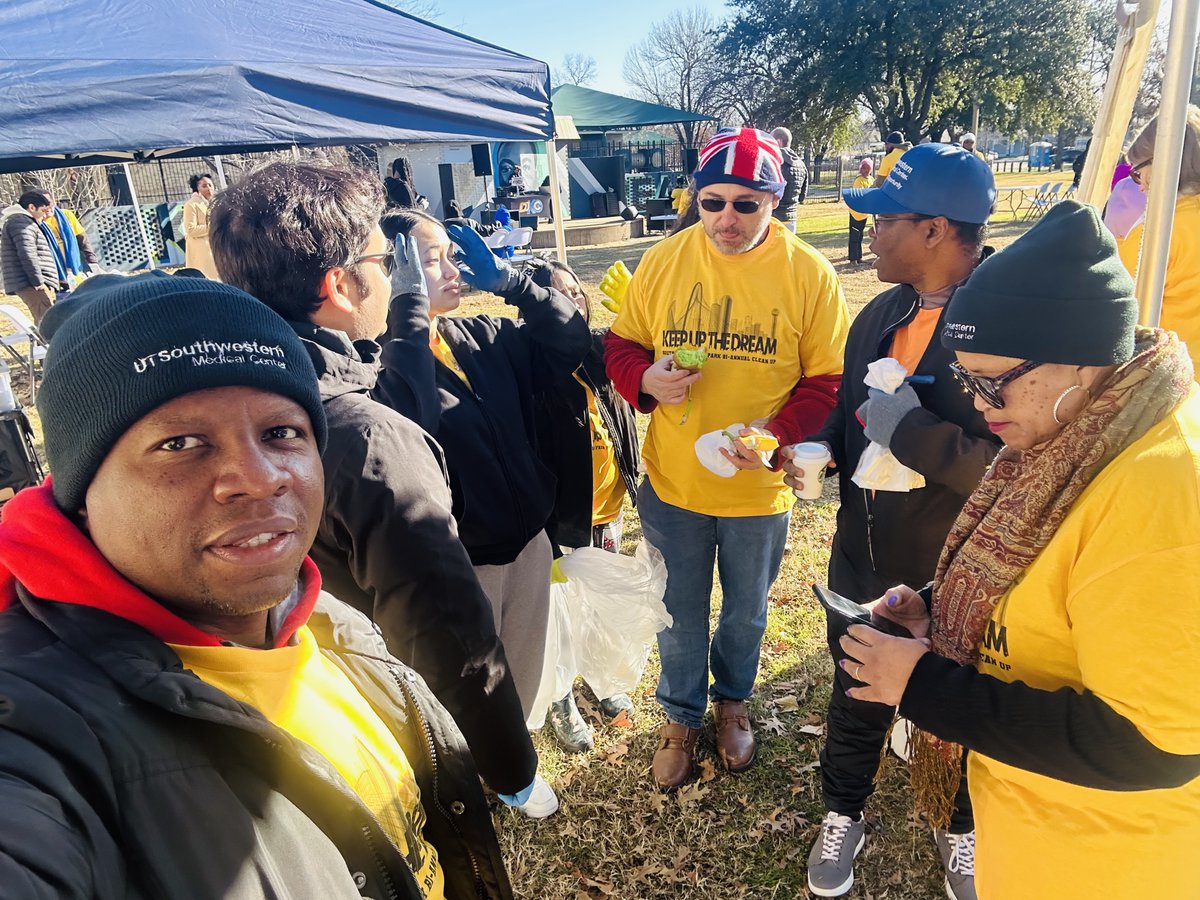 Our BME department colleagues, including the department chair @SamuelAchilefu, actively participated in the MLK Fest as volunteers for the clean-up. Join us in making a positive impact on our community!