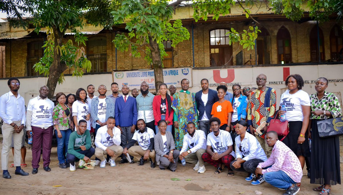 lotendoe's tweet photo. #Le_virtuel_est_réel. Les étudiants de ULPA ont été sensibilisé et informé sur les conséquences de discours de haine et cyberharcèlement et comment les prévenir grâce au Mvt Féministe BBT en partenariat avec l'ambassade de Suisse. 
@AmbSuisseRDC @MONUSCO @Internews https://t.co/RWdrihROG4