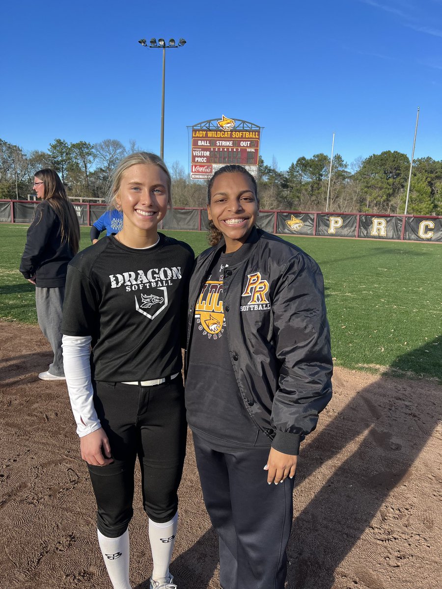I had an amazing time today at <a href="/PearlRiverSB/">Pearl River Softball</a> skills camp! Great time learning and getting better! <a href="/CoachMeeks_PRCC/">Christie Meeks</a>