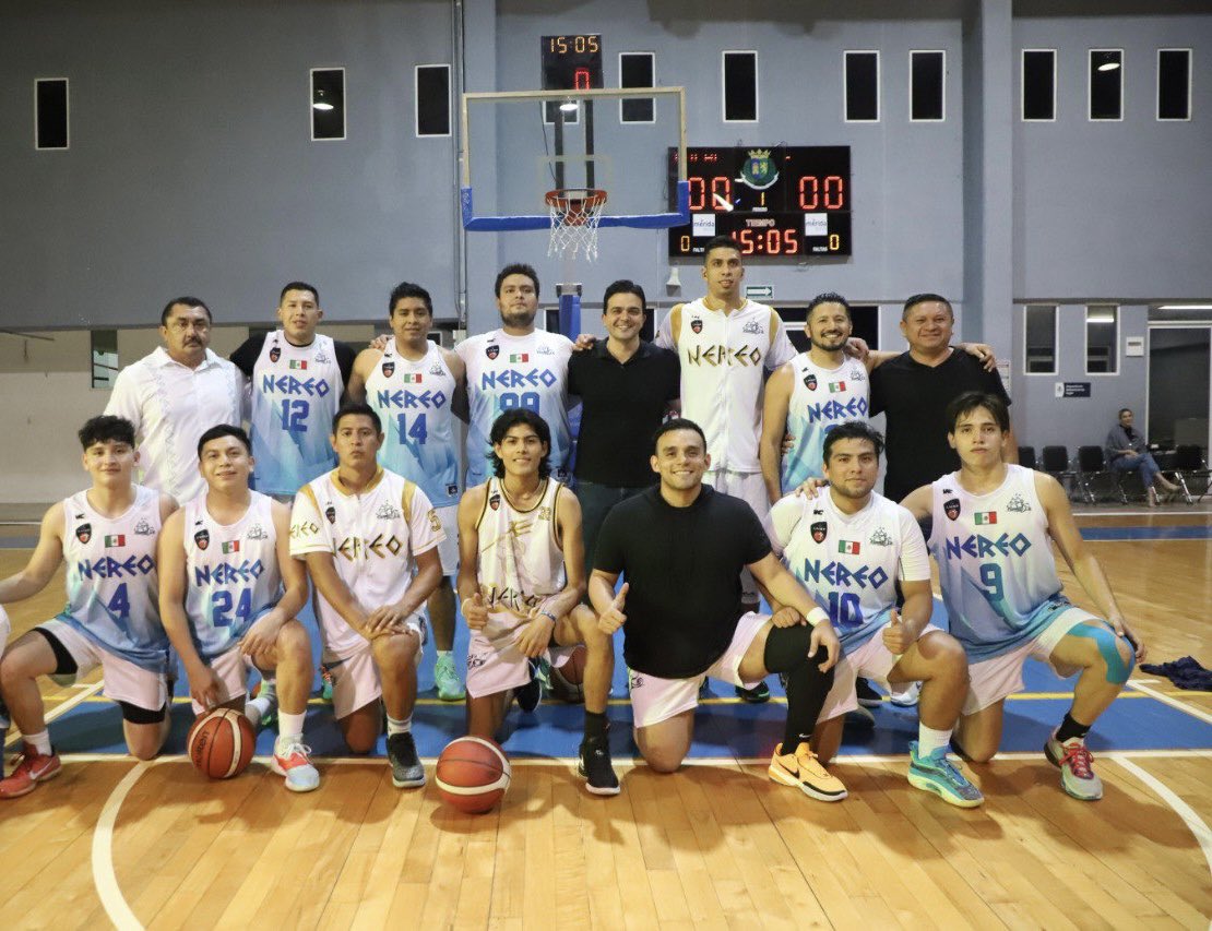 erikrihaniglez's tweet photo. ¡Muchas felicidades al equipo #NereoProgreso por ganar el partido de baloncesto de anoche con 89 puntos a favor!
Como tu #representante fui invitado para ser parte de la etapa final del torneo de copa C.Y.B.A 1, en el cual se enfrentaron los equipos de NEREO PROGRESO Y CLUB HORMIGAS, en la Unidad Deportiva Francisco de Montejo.
Donde tuve el honor de lanzar el balón en ese partido. ¡Muchas gracias a las y los vecinos #progreseños que nos acompañaron!
#DiputadoLocal 9º Distrito