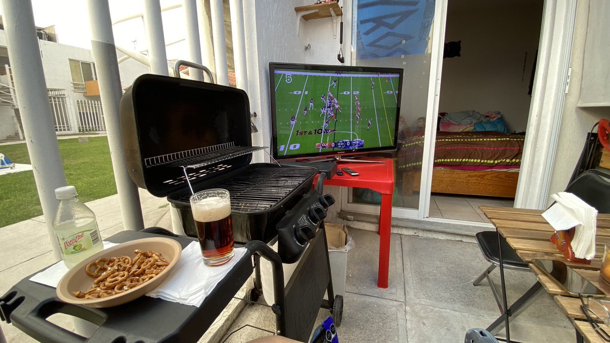 CharroFerrari's tweet photo. Comenzamos los #nfl #Playoffs y estamos listos para ver todos los juegos por #TuPaseCompleto por el 5

#GoPackGo
#GoFins https://t.co/sqgBDpqmzZ