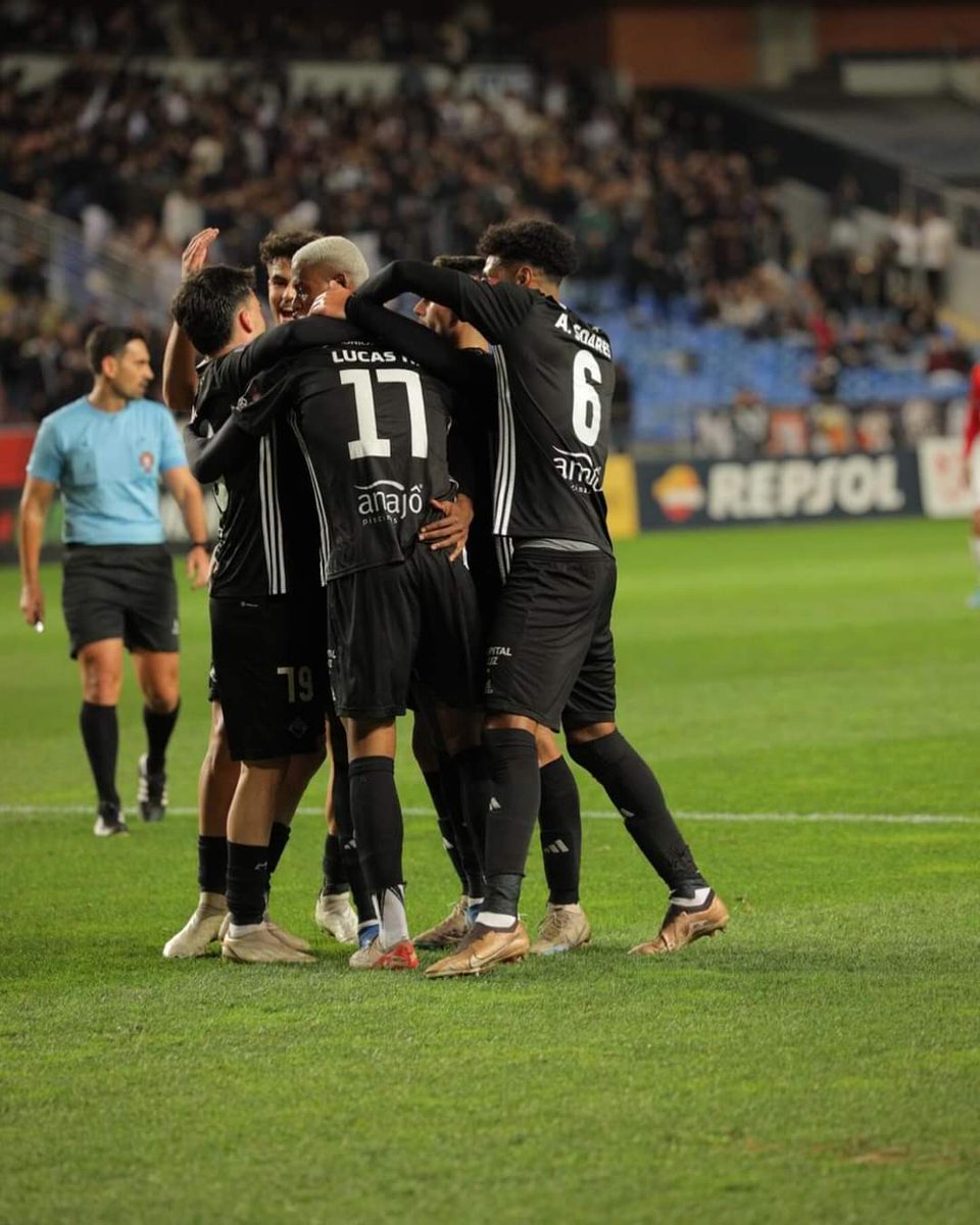 Académica garantiu a qualificação para a fase de subida à Segunda Liga.

Briosa de volta? 🖤