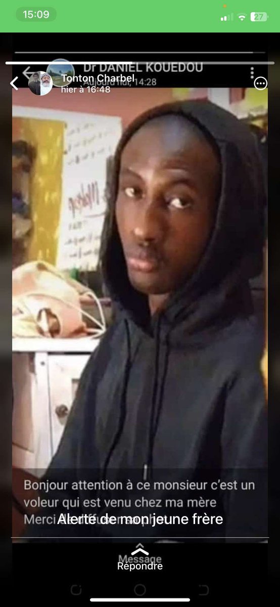 faynaraa's tweet photo. Bonsoir, cet homme s’est introduit et a volé mon téléphone dans ma boutique, si vous le reconnaissez svp veuillez me contacter 🙏🏽 https://t.co/9hevCOBU64