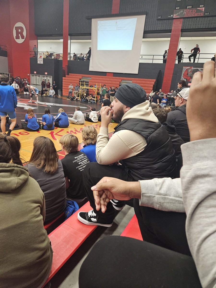 GabrielLaws12's tweet photo. Since 7th grade Reading Youth Football, we show up for our brothers. ❤️🖤 #climb
@vxmelloo
@LenDatruth_
@Luv_BigE
@IsiahRuiz70
@SamoanSigma https://t.co/ENbM8d0EVO