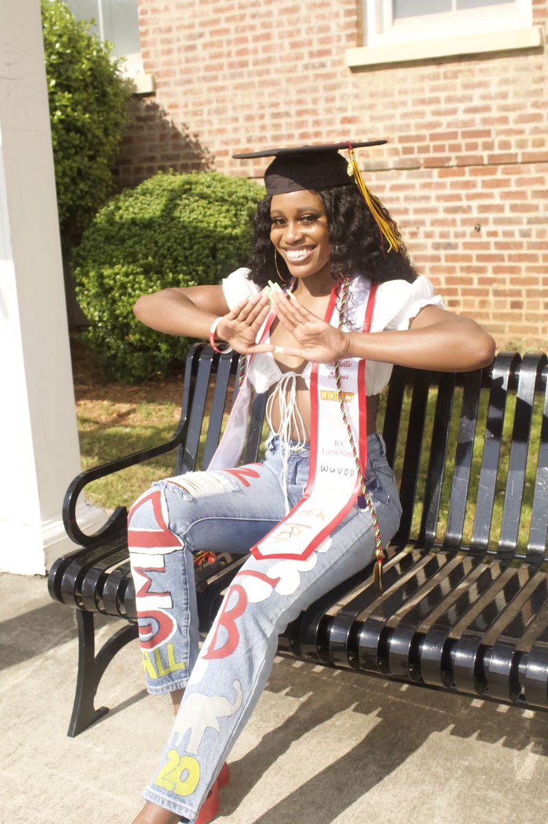 Smile3Hunna's tweet image. &amp;amp; To The GOOD REDZ, Happy 111 Years Of Scholarship, Sisterhood, &amp;amp; Service 🔺🐘 #DeltaSigmaTheta #AOML #J13