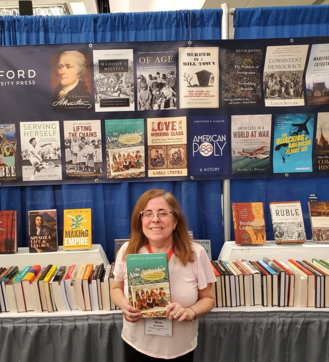 We can't believe #AHA24 was already a week ago! We had a great time and enjoyed seeing some of our authors, including @migrationhist and @BeckyNic7. There is still time to save on select titles with conference discount EXAHA24, browse all titles here: oxford.ly/3TWsmOa