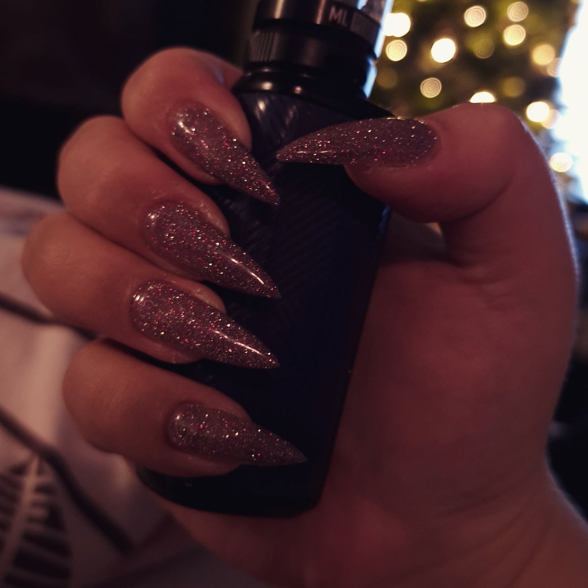 mizzrottie's tweet photo. #nails #naildesigns 💅 https://t.co/NzG4hqUvOq