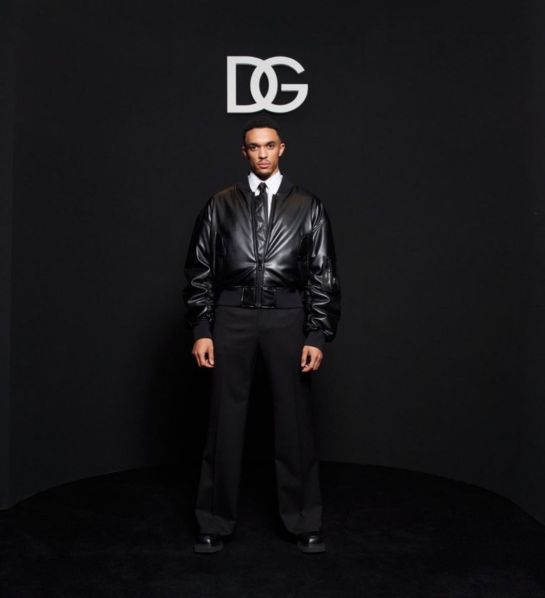 Badly Dressed Footballers tweet media