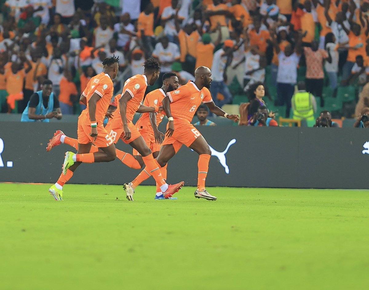 msn_du_95's tweet photo. La CAN est déjà chic🔥

- une cérémonie d'ouverture réussie
- le spectacle y était, la mobilisation grandiose rien à dire
- le match plaisant avec de beaux buts

Bref la CIV c'est un pays avec une vraie culture football. Pas comme l'autre pays là😭

#CAN2023 https://t.co/ye2L2L9ctK
