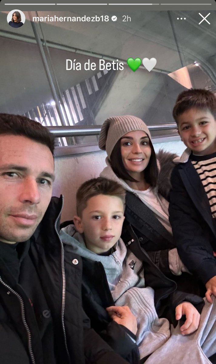 6 meses. Un puto contrato de 6 meses. Os va a cobrar una miseria y os va a meter unos cuantos goles. Y emocionalmente sería inolvidable para la afición. Por favor <a href="/RealBetis/">Real Betis Balompié 🌴💚</a>