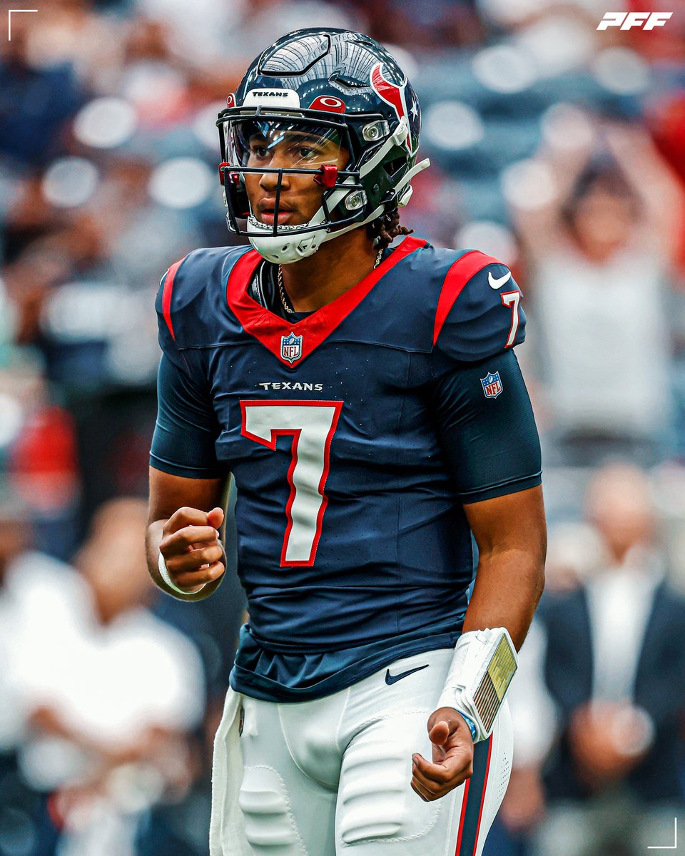 PFF_Texans's tweet photo. CJ Stroud's 199 passing yards are the most by a rookie in the first half of a playoff game since the merger 🤯 https://t.co/GGjhc3zruh