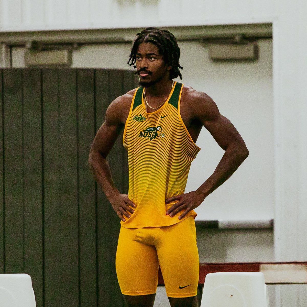 Freshman Jayden Williams won the 60m dash, clocking 6.86 in the prelims to rank 9th-fastest in school history.