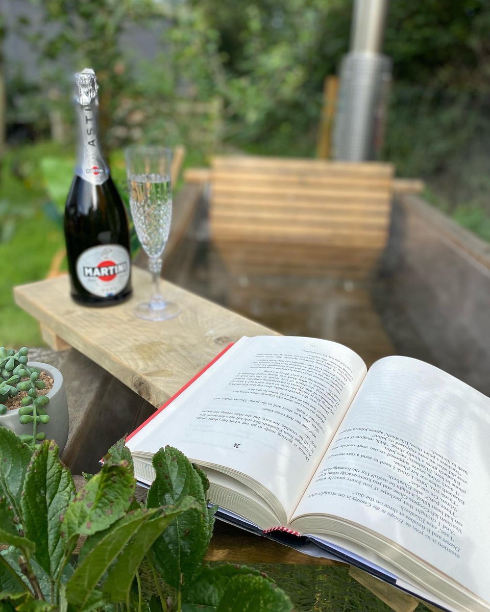 Badger Safari Lodge.
Family Glamping in Devon, 
Mini horse, mini sheep and Pygmy goats to meet. 
Opens from 1st April. 
#glamping #devon #familyholidays