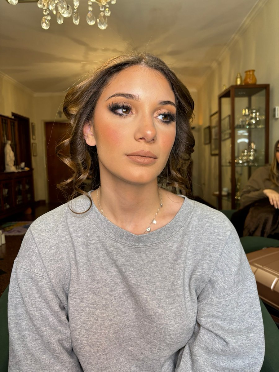 mirrorballfa's tweet photo. Maquíllense conmigo 😘💖💐🥹✨ https://t.co/Togcx3EnBW
