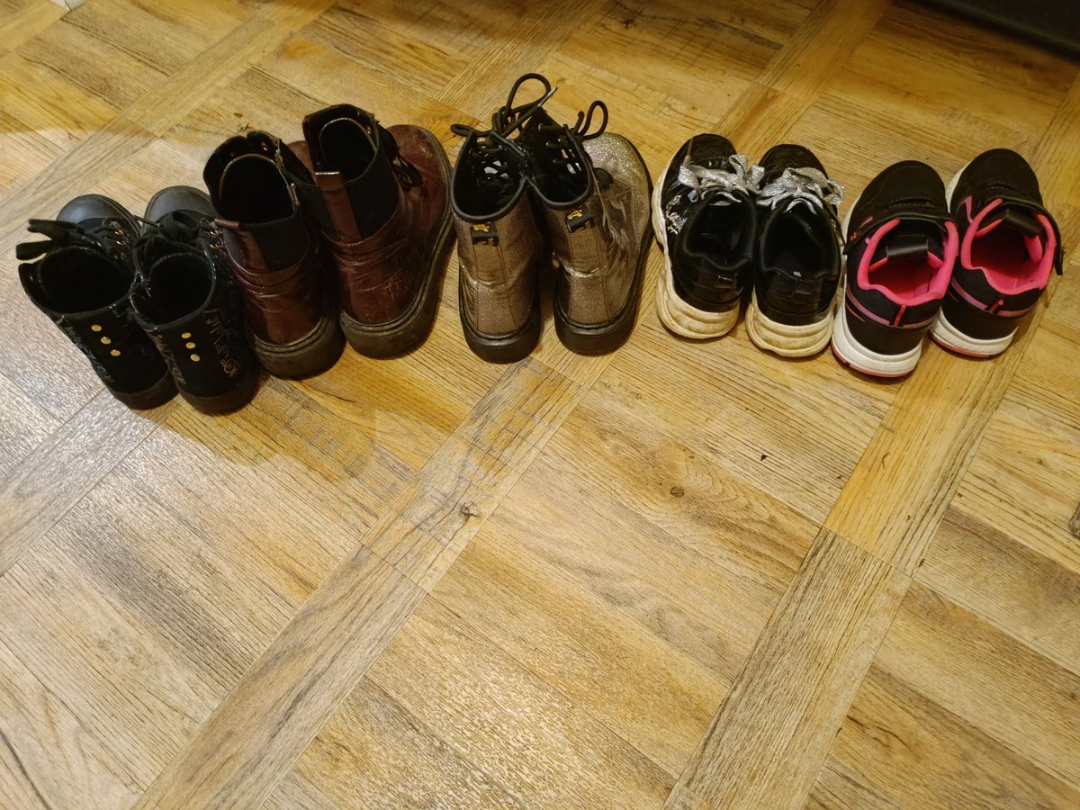 Senteach5's tweet photo. Five pairs of shows belonging to five amazing girls. #fostering #safeplaces #home https://t.co/i5XuRsWwTG