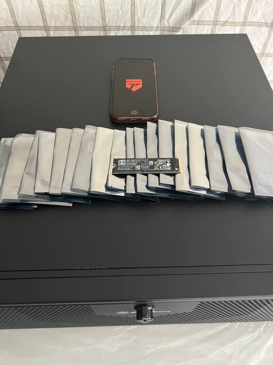 Print_Mining's tweet image. The next 20 CPU workers entering their build phase. (4)  

Now we have, the storage component. A miner can run using a USB drive for storage, however we are using an M.2 NVME SSD as we prefer the speed and reliability they provide.  

⛏️More Miners = More Rewards!💎
