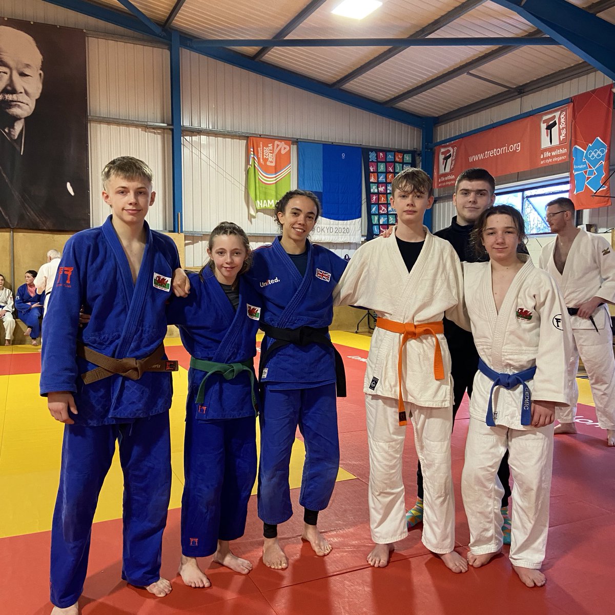 Shaun Davies tweet media