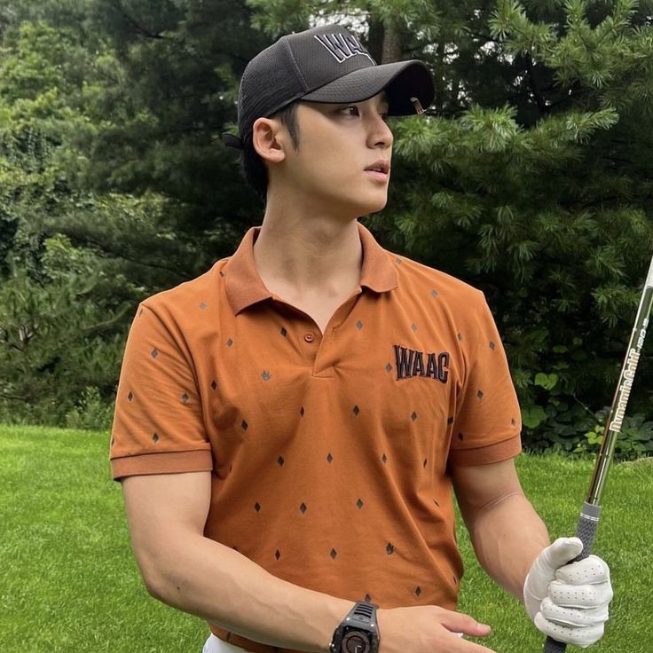 K1N9T0P's tweet photo. minggu ini temenin si gembrot main golf dgn gayanya sok jantan, pulang main langsung gua hajar habis"an sampe lemes bgst https://t.co/1hin1XbQ4n