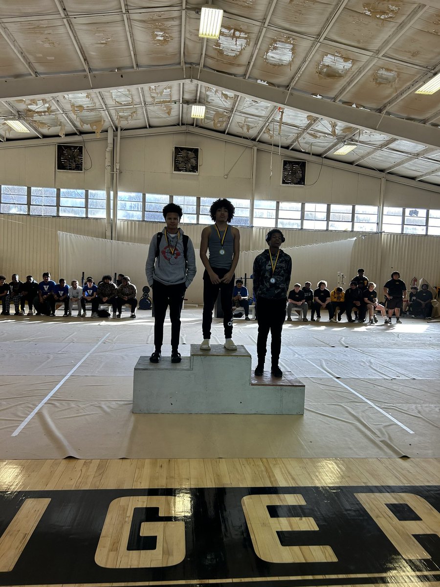 Center Hill Powerlifting tweet media