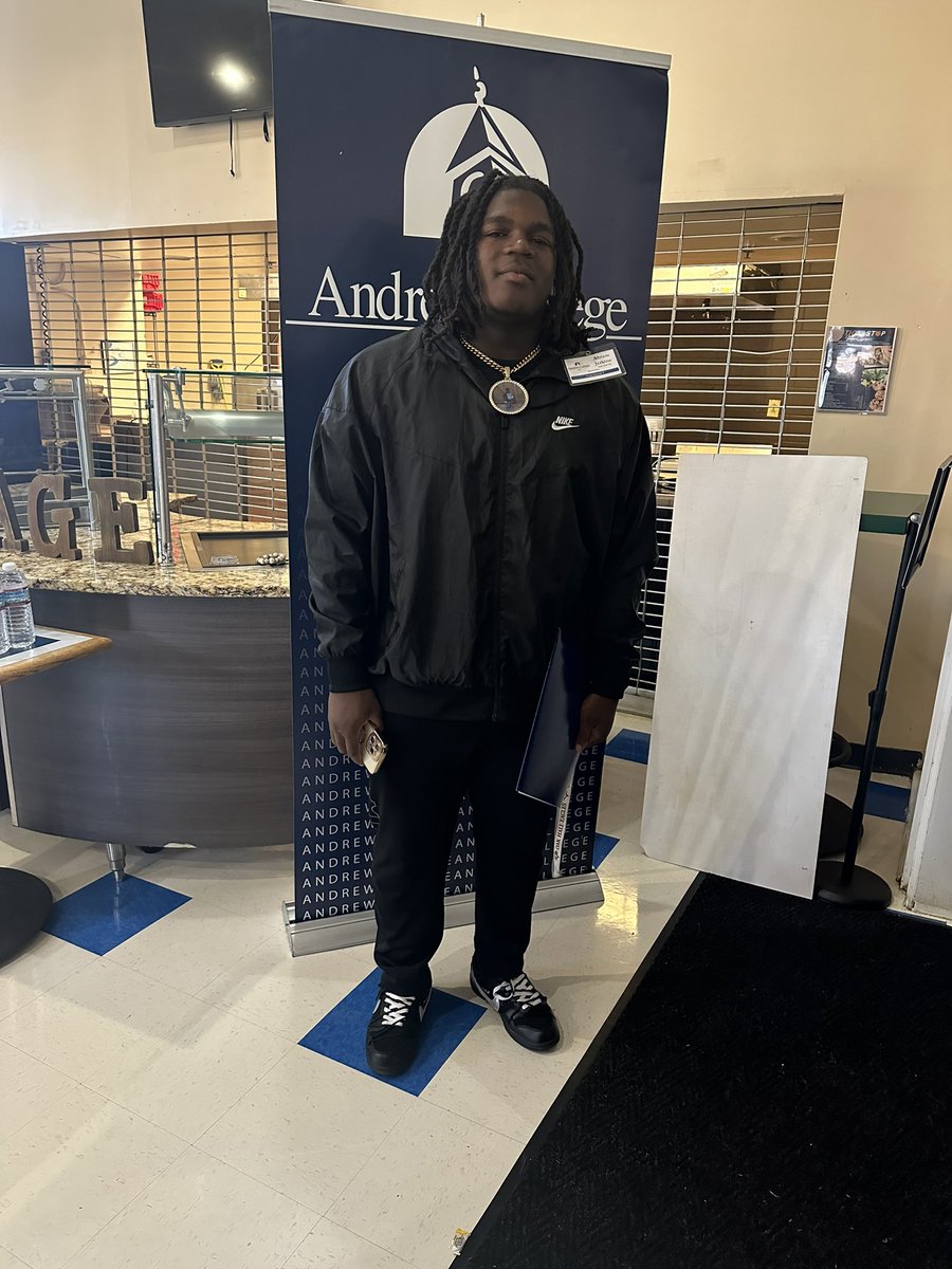 AbramJerkins's tweet photo. Had a great visit today at Andrew College! @FuhrRj @coach_jrob31 @Dr_NickGarrett @OakHallFootball https://t.co/RmC1qbpfca