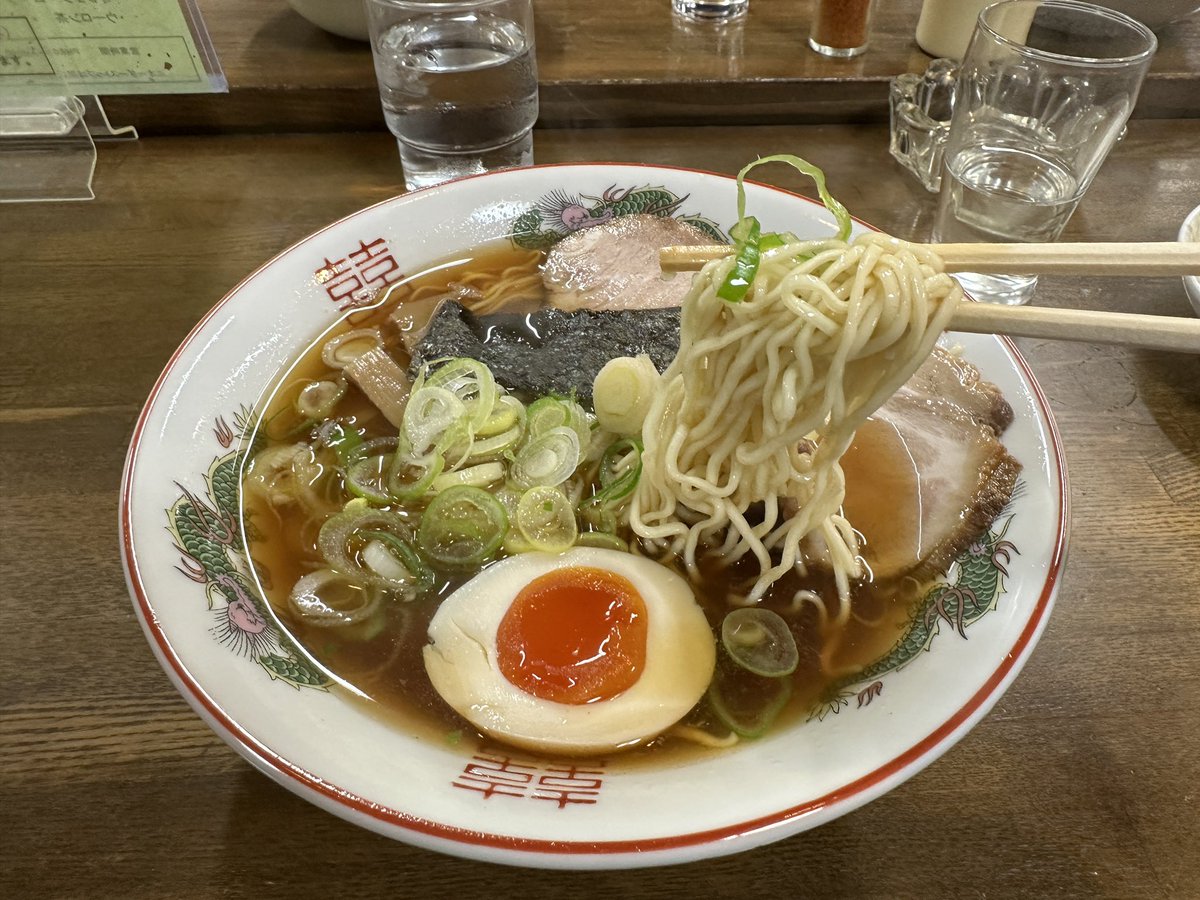 goros_kiki's tweet photo. 昨夜の新年会
久しぶりに大好きな焼き肉屋さんへ
でら飲んで、でら食べた😋
#新年会 
#肉 #ラーメン https://t.co/Obypw9VqLG