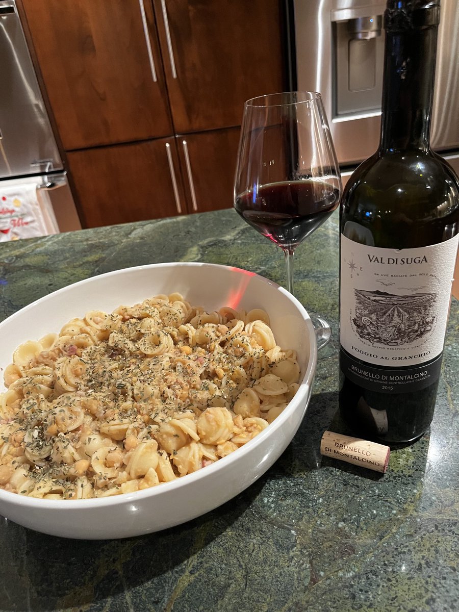 On a freezing winter night why not do Pasta e Ceci, #tuscanvines with a great 🍷I found in the cellar. Bon Appetite!  Very good and easy to put together.
