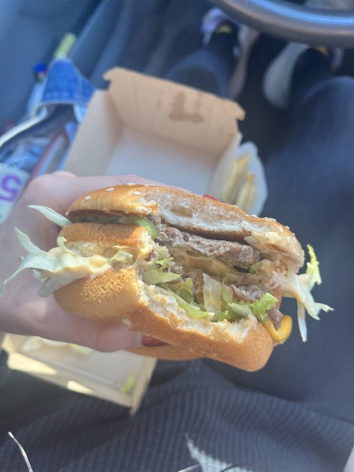 Cheat weekend https://t.co/oGCvwR6hEL