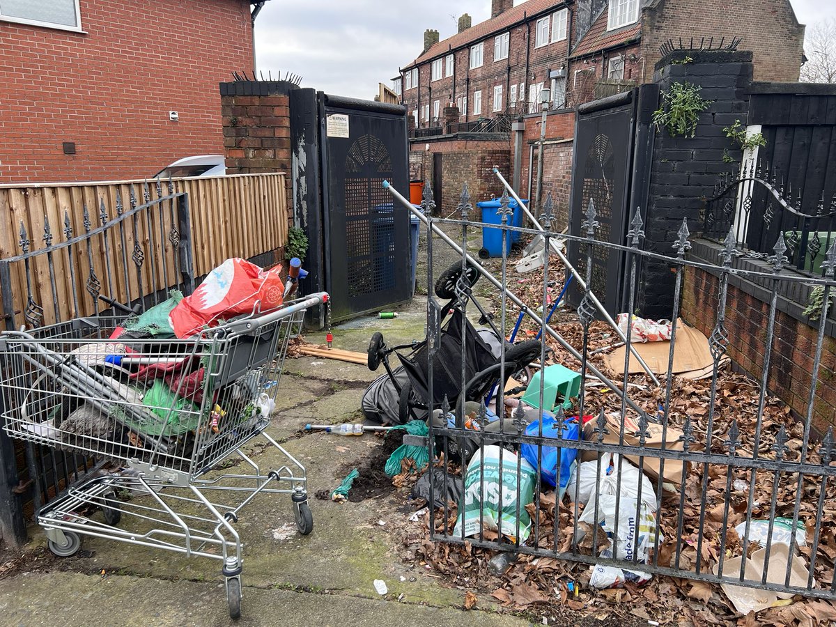 I have reported flytipping by the alleyway gates on Barnsbury Rd. Flytipping is a blight on our community and those caught can be fined £1,000