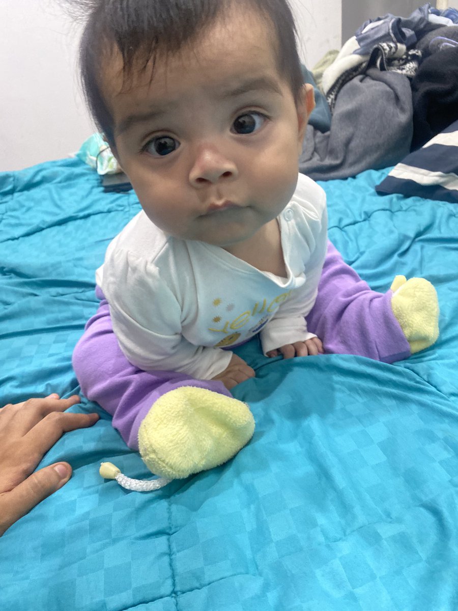 Hoy cumplió 6 meses y dijo su primera palabra 🥺, fue papá ❤️