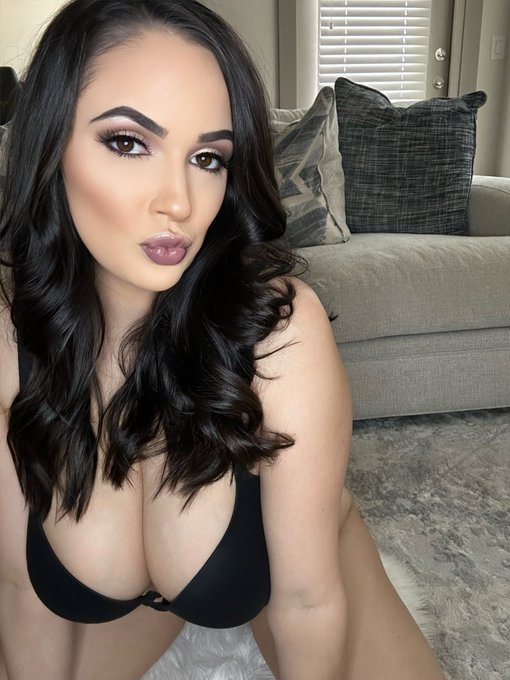 Making braised red wine short rib ragu for dinner &hellip; what are you making ? https://t.co/5CYESwRC4U