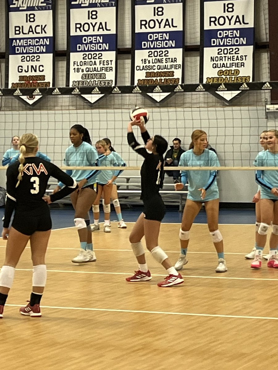 RamsieTurner2's tweet photo. In Houston at MLK . @KIVAVB @BoyleVolleyball @PrepDigKY #14Red https://t.co/uqg78ZAOGH
