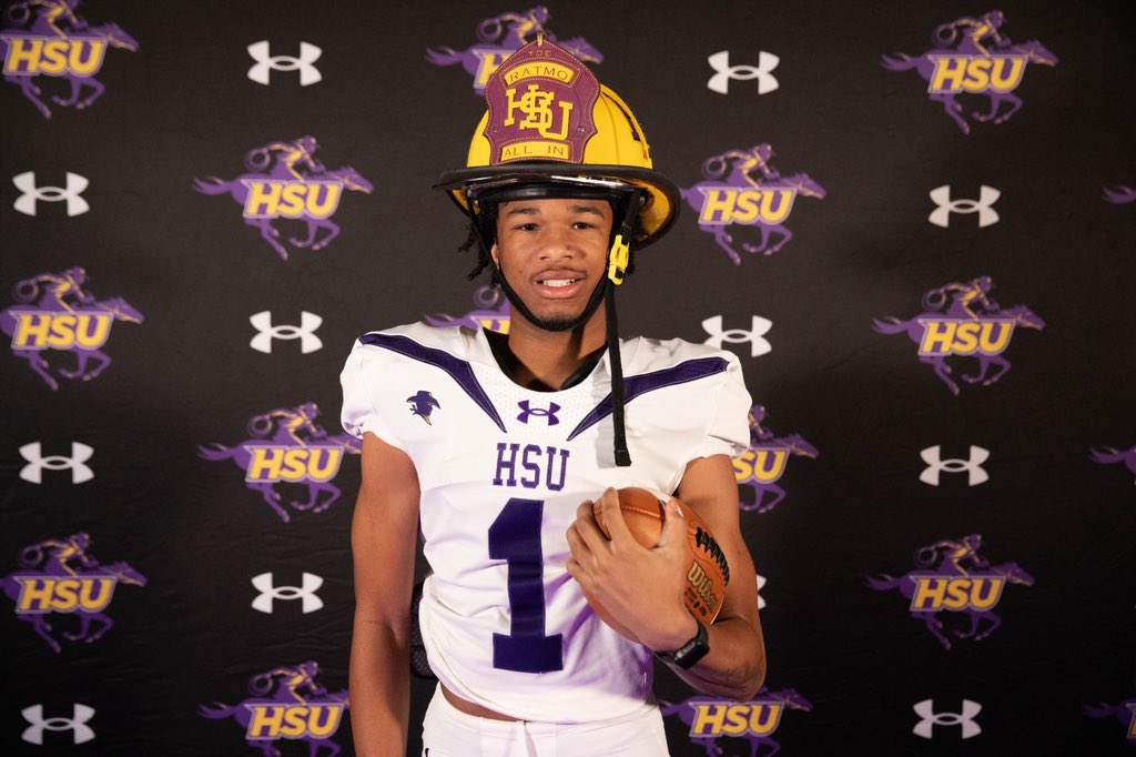 D1_landon5's tweet photo. Had a great time at HARDIN SIMMONS look forward to coming back! @Whitehead_HSU @coach_culhane @CoachCBurton @CoachFarrellCHS @Coach_Cuellar @CoachAnderson_S @Wilkins_2018 @Coach_CMac1 https://t.co/MgdPu5g0LK