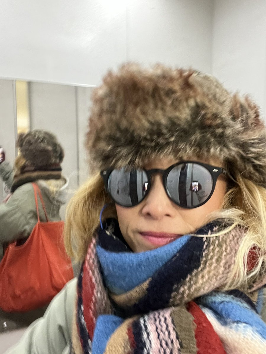 mayCee_6max's tweet image. #afrojack  #nicemix 
Happy Sunday morning💘
freezing outside so listen to the music 
and warm up my body 🔥Happy Sunday
😘Love Love Love to you❤️
#djmix #mixcloud #mayceeschoice
#mayceethe6max #dancemusic