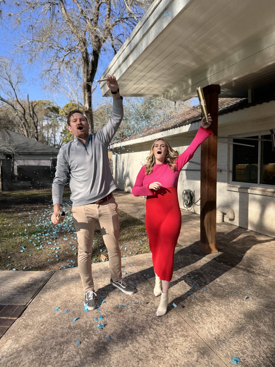 RamblinRaiders's tweet image. I knew there was no way Texas Tech was losing on gender reveal day 😏

I can’t wait to introduce the world to our newest little Red/Ramblin’ Raider 💙